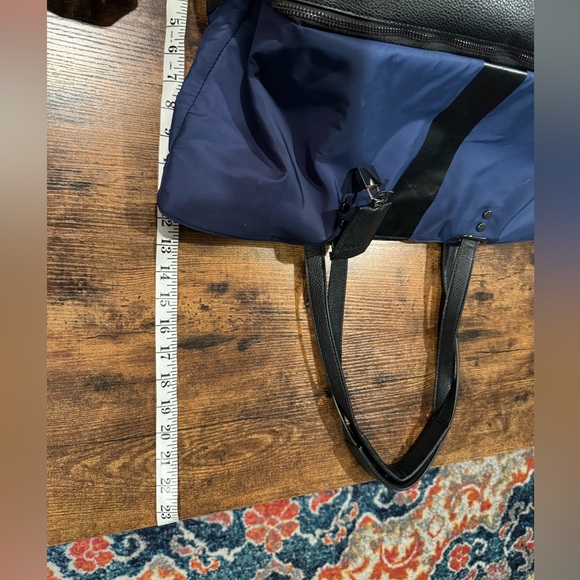 Fabletics gym bag. - Picture 6 of 9